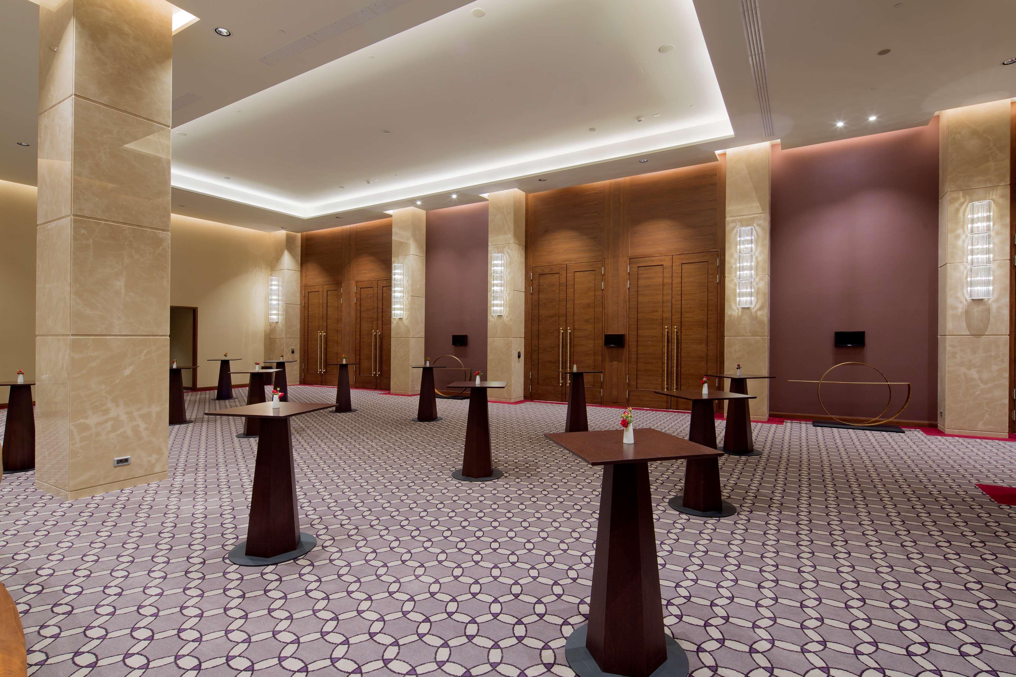 Hilton Batumi Hotell Eksteriør bilde The Grand Ballroom