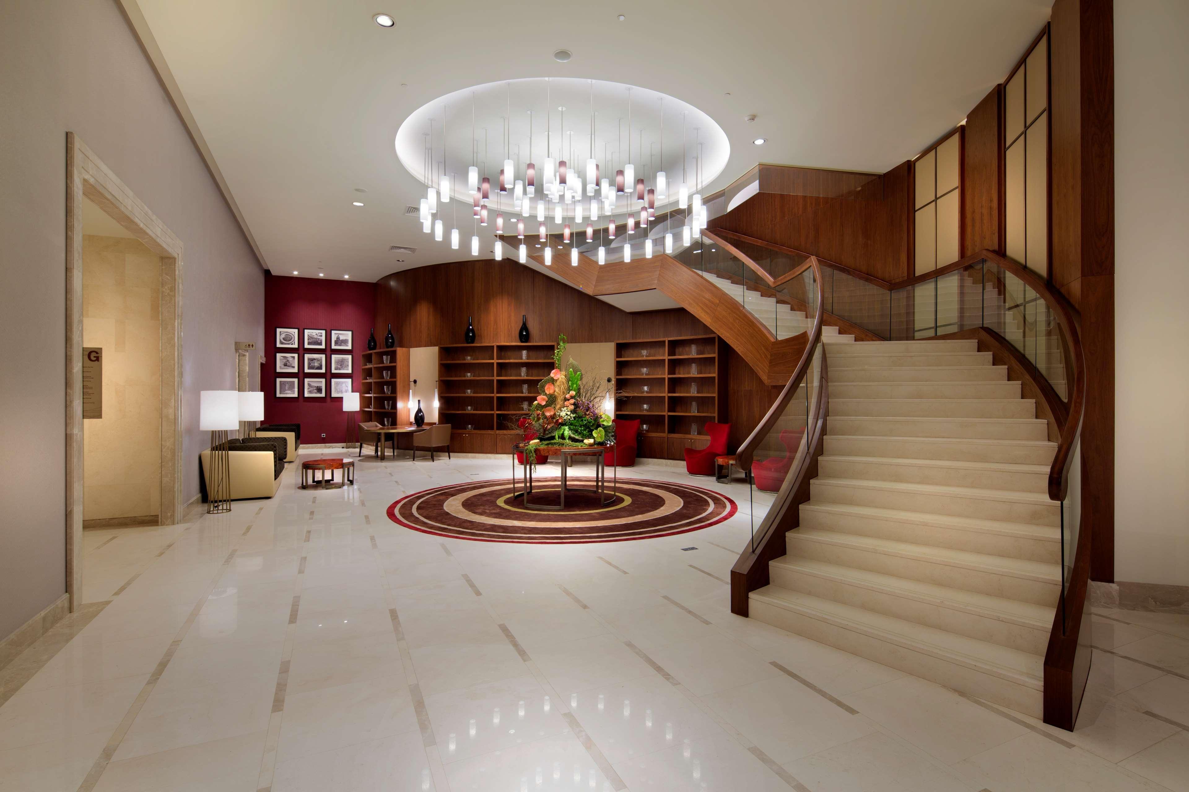 Hilton Batumi Hotell Eksteriør bilde The lobby of the hotel