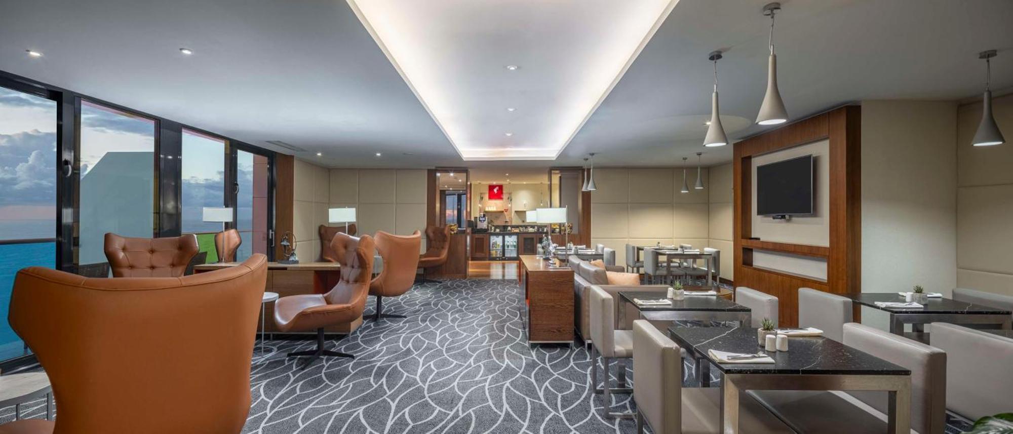 Hilton Batumi Hotell Eksteriør bilde The lounge at the airport