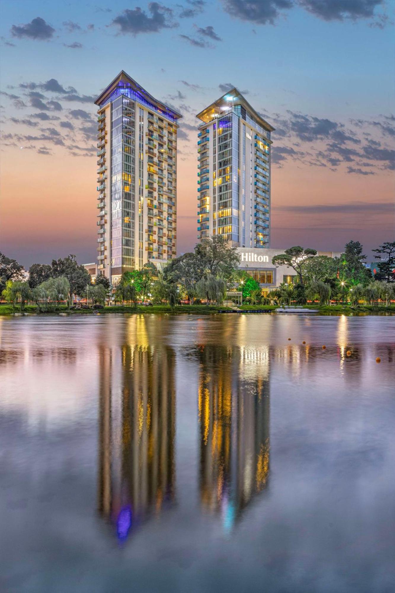Hilton Batumi Hotell Eksteriør bilde Hilton Adelaide