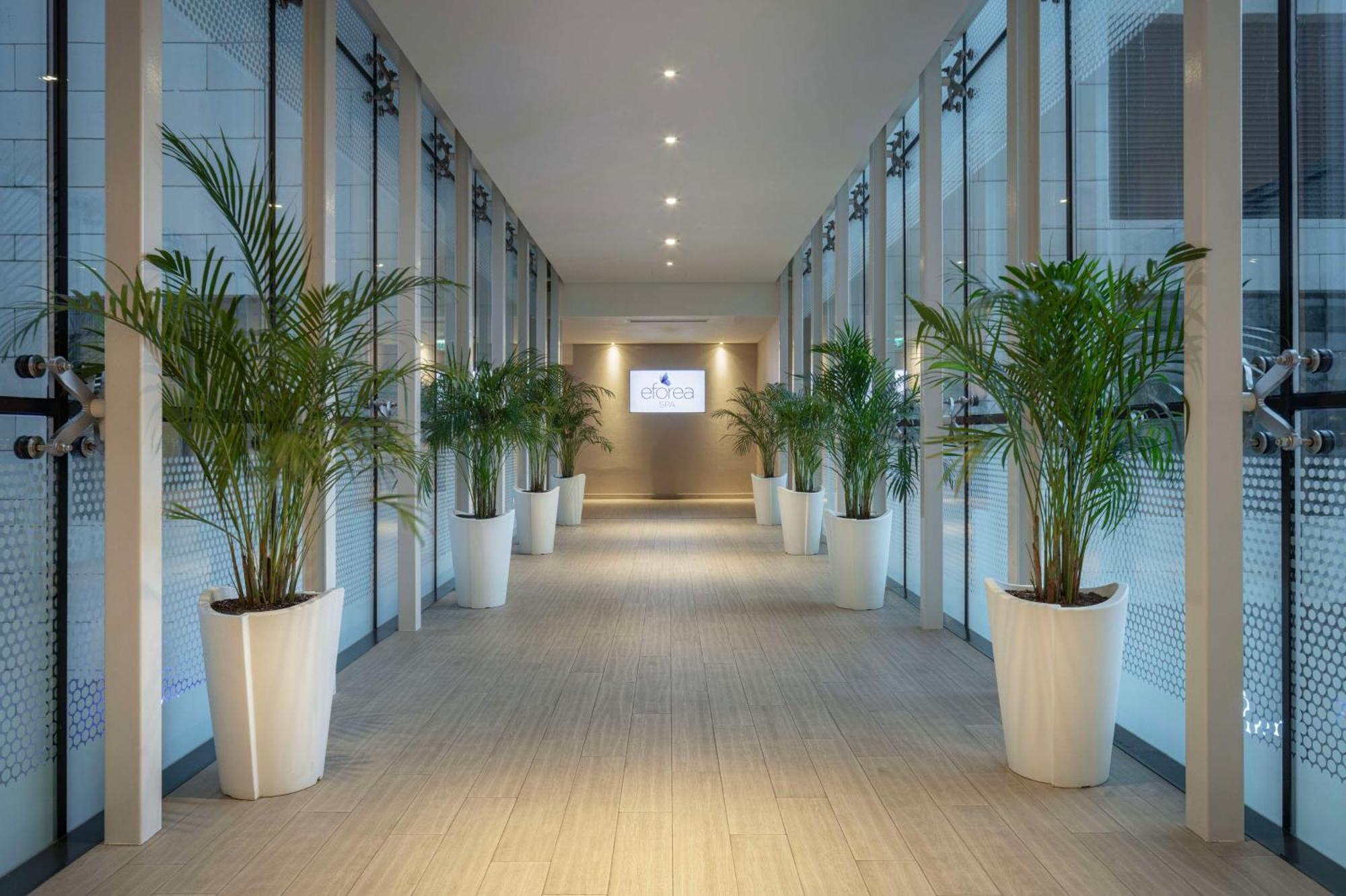 Hilton Batumi Hotell Eksteriør bilde Interior of the hotel