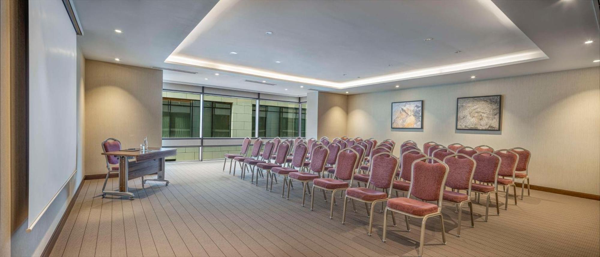 Hilton Batumi Hotell Eksteriør bilde Meeting room